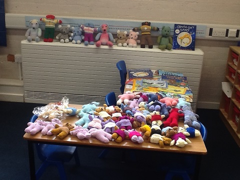 The ‘Reading Buddies’ were knitted by volunteers for Reception pupils at Erdington’s Osborne Primary School.